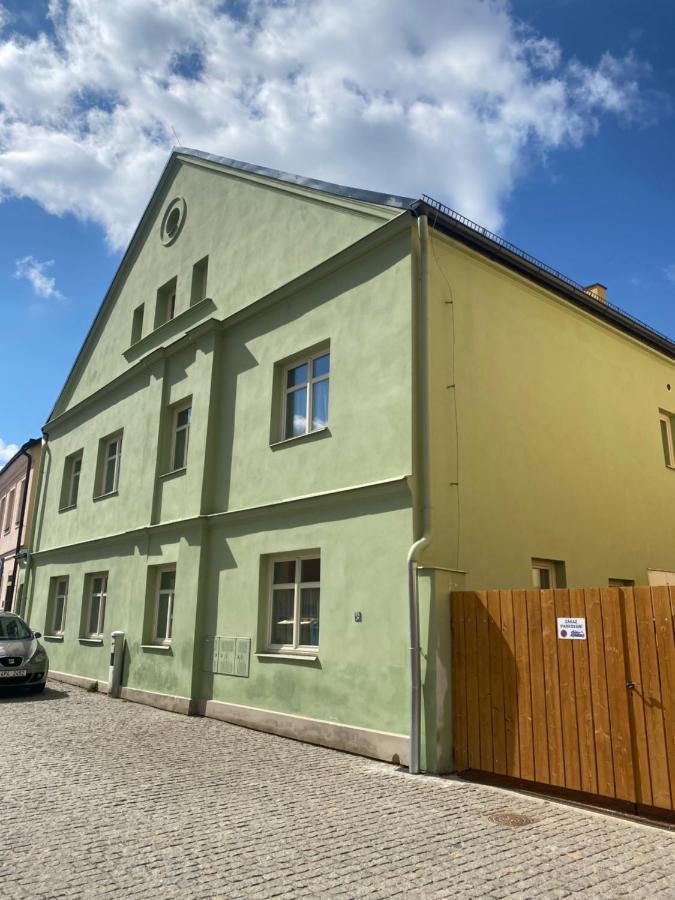 Apartmany Tachov - First Floor Buitenkant foto