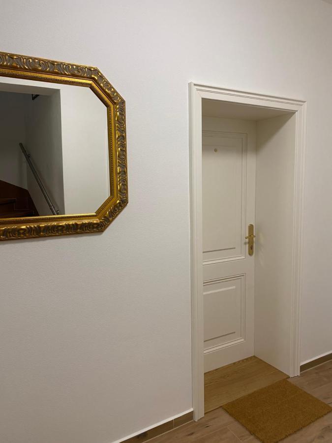 Apartmany Tachov - First Floor Buitenkant foto